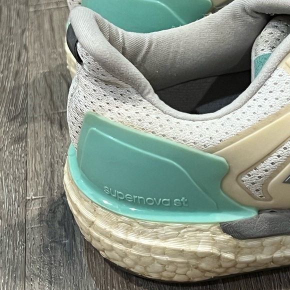 Women’s Adidas 6.5 Boost Cloudfoam Racer Mesh Running Athletic Walking Shoe - Picture 5 of 11